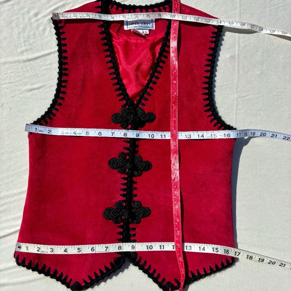 Vintage 80s Red Suede Leather Vest Boho Western Festival Style by Erez Levy Sm - Picture 5 of 9